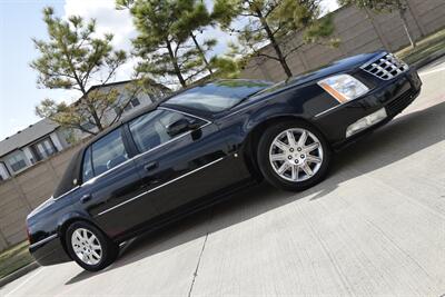 2010 Cadillac DTS LUXURY CARRIAGE TOP 39K ORIG MILES FRESH TRADE IN   - Photo 46 - Stafford, TX 77477