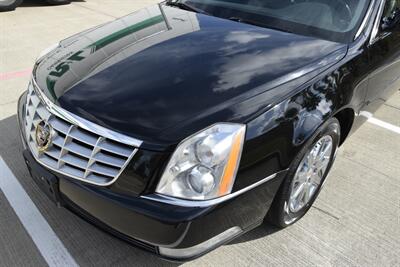 2010 Cadillac DTS LUXURY CARRIAGE TOP 39K ORIG MILES FRESH TRADE IN   - Photo 10 - Stafford, TX 77477