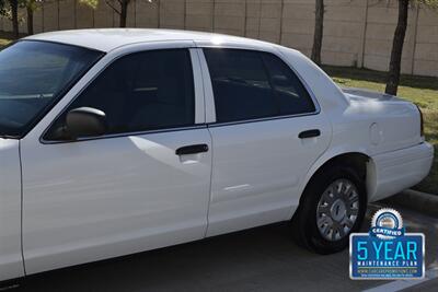 2005 Ford Crown Victoria POLICE INTERCEPTOR 67K ORIG MILES NEW TRADE CLEAN   - Photo 9 - Stafford, TX 77477