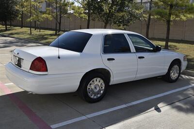 2005 Ford Crown Victoria POLICE INTERCEPTOR 67K ORIG MILES NEW TRADE CLEAN   - Photo 17 - Stafford, TX 77477