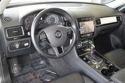 2014 Volkswagen Touareg TDI SPORT LOADED ALL OPTIONS OF AUDI Q7 TDI CLEAN   - Photo 32 - Stafford, TX 77477