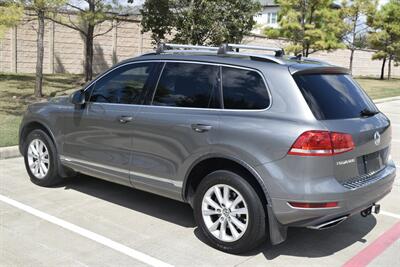 2014 Volkswagen Touareg TDI SPORT LOADED ALL OPTIONS OF AUDI Q7 TDI CLEAN   - Photo 16 - Stafford, TX 77477