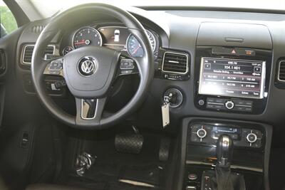 2014 Volkswagen Touareg TDI SPORT LOADED ALL OPTIONS OF AUDI Q7 TDI CLEAN   - Photo 27 - Stafford, TX 77477