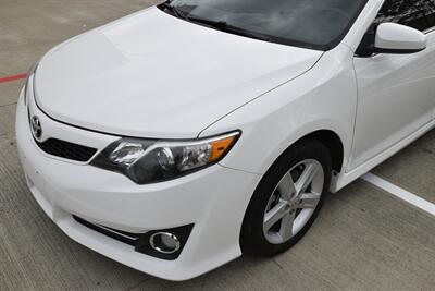 2012 Toyota Camry SE 71K LOW MILES NEW CAR TRADE IN CLEAN   - Photo 10 - Stafford, TX 77477