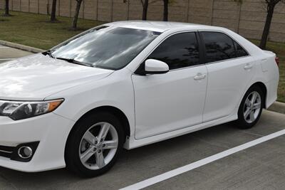 2012 Toyota Camry SE 71K LOW MILES NEW CAR TRADE IN CLEAN   - Photo 7 - Stafford, TX 77477