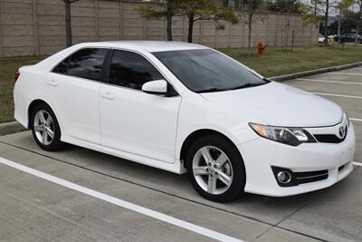 2012 Toyota Camry SE 71K LOW MILES NEW CAR TRADE IN CLEAN   - Photo 4 - Stafford, TX 77477