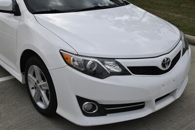 2012 Toyota Camry SE 71K LOW MILES NEW CAR TRADE IN CLEAN   - Photo 11 - Stafford, TX 77477