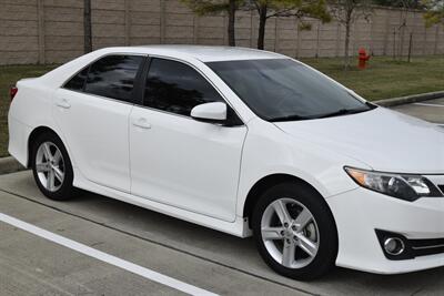 2012 Toyota Camry SE 71K LOW MILES NEW CAR TRADE IN CLEAN   - Photo 6 - Stafford, TX 77477