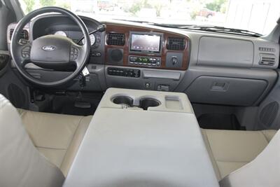 2005 Ford F-550 CREW 6.0L DIESEL 4X4 DUALLY FLATBED TRUCK 67K MILE   - Photo 26 - Stafford, TX 77477