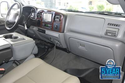2005 Ford F-550 CREW 6.0L DIESEL 4X4 DUALLY FLATBED TRUCK 67K MILE   - Photo 28 - Stafford, TX 77477