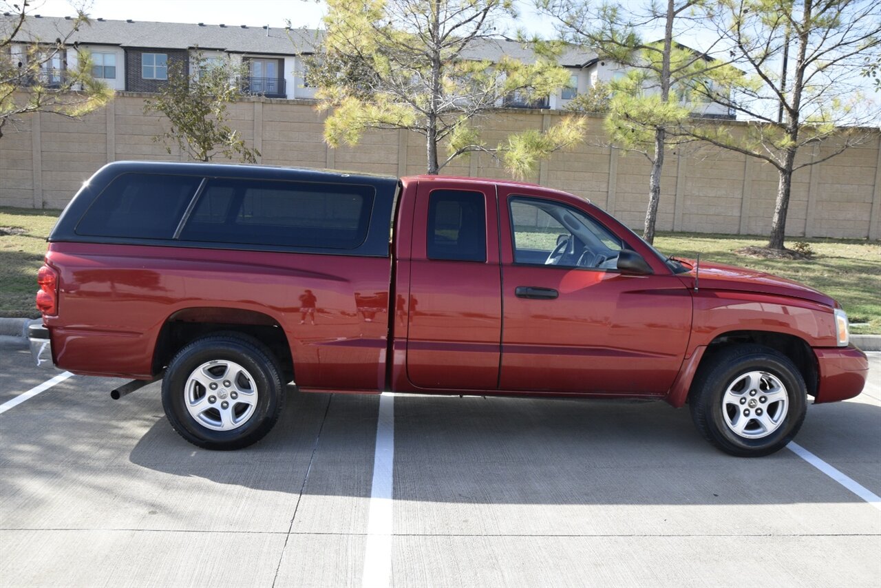 2006 Dodge Dakota SLT photo 11