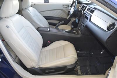 2010 Ford Mustang GT PREMIUM EDITION 5SPD MANUAL 46K MILES NICE   - Photo 27 - Stafford, TX 77477