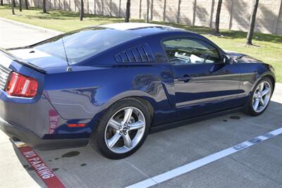 2010 Ford Mustang GT PREMIUM EDITION 5SPD MANUAL 46K MILES NICE   - Photo 16 - Stafford, TX 77477