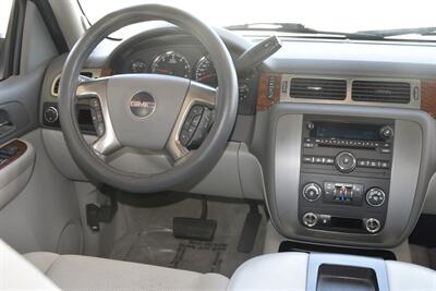 2007 GMC Yukon SLE 68K LOW ORIGINAL MILES NEW CAR TRADE IN NICE   - Photo 26 - Stafford, TX 77477