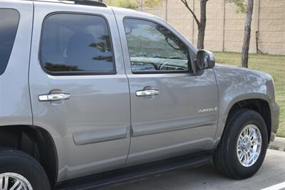 2007 GMC Yukon SLE 68K LOW ORIGINAL MILES NEW CAR TRADE IN NICE   - Photo 21 - Stafford, TX 77477