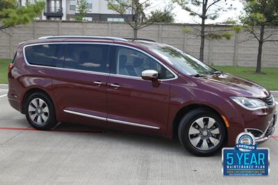 2017 Chrysler Pacifica PLATINUM HYBRID 74K MILES NAV BK/CAM REAR DVD NICE   - Photo 22 - Stafford, TX 77477