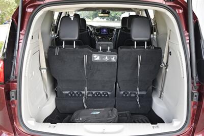 2017 Chrysler Pacifica PLATINUM HYBRID 74K MILES NAV BK/CAM REAR DVD NICE   - Photo 21 - Stafford, TX 77477