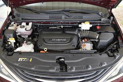 2017 Chrysler Pacifica PLATINUM HYBRID 74K MILES NAV BK/CAM REAR DVD NICE   - Photo 42 - Stafford, TX 77477