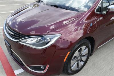 2017 Chrysler Pacifica PLATINUM HYBRID 74K MILES NAV BK/CAM REAR DVD NICE   - Photo 10 - Stafford, TX 77477