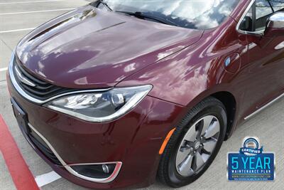 2017 Chrysler Pacifica PLATINUM HYBRID 74K MILES NAV BK/CAM REAR DVD NICE   - Photo 10 - Stafford, TX 77477