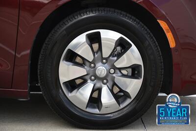 2017 Chrysler Pacifica PLATINUM HYBRID 74K MILES NAV BK/CAM REAR DVD NICE   - Photo 41 - Stafford, TX 77477