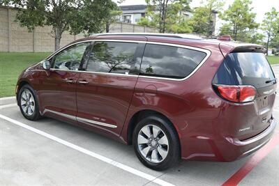 2017 Chrysler Pacifica PLATINUM HYBRID 74K MILES NAV BK/CAM REAR DVD NICE   - Photo 13 - Stafford, TX 77477