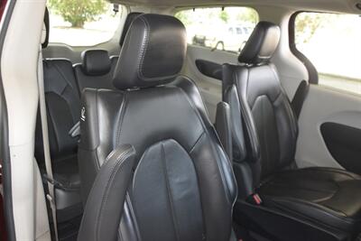 2017 Chrysler Pacifica PLATINUM HYBRID 74K MILES NAV BK/CAM REAR DVD NICE   - Photo 39 - Stafford, TX 77477