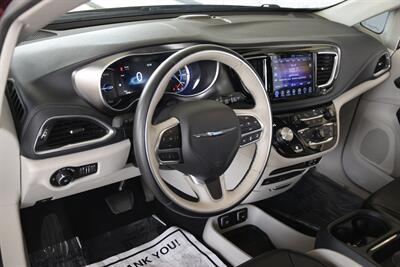 2017 Chrysler Pacifica PLATINUM HYBRID 74K MILES NAV BK/CAM REAR DVD NICE   - Photo 28 - Stafford, TX 77477