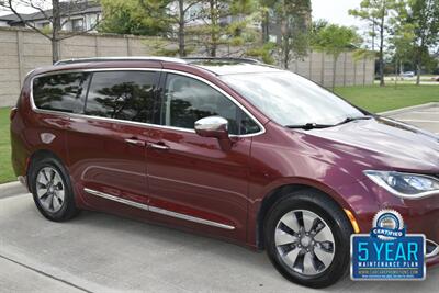 2017 Chrysler Pacifica PLATINUM HYBRID 74K MILES NAV BK/CAM REAR DVD NICE   - Photo 6 - Stafford, TX 77477