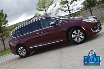2017 Chrysler Pacifica PLATINUM HYBRID 74K MILES NAV BK/CAM REAR DVD NICE   - Photo 43 - Stafford, TX 77477