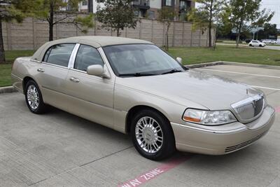 2010 Lincoln Town Car SIGNATURE LTD CARRIAGE TOP HWY MILES NEW TRADE IN   - Photo 4 - Stafford, TX 77477