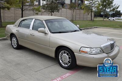 2010 Lincoln Town Car SIGNATURE LTD CARRIAGE TOP HWY MILES NEW TRADE IN   - Photo 4 - Stafford, TX 77477