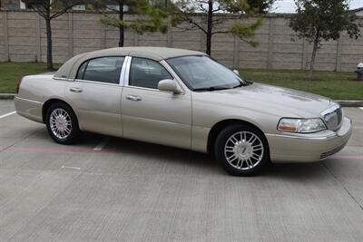 2010 Lincoln Town Car SIGNATURE LTD CARRIAGE TOP HWY MILES NEW TRADE IN   - Photo 22 - Stafford, TX 77477