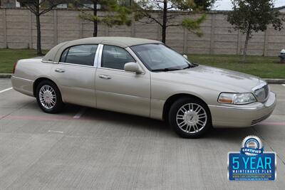 2010 Lincoln Town Car SIGNATURE LTD CARRIAGE TOP HWY MILES NEW TRADE IN   - Photo 22 - Stafford, TX 77477