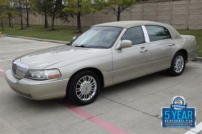 2010 Lincoln Town Car SIGNATURE LTD CARRIAGE TOP HWY MILES NEW TRADE IN   - Photo 5 - Stafford, TX 77477