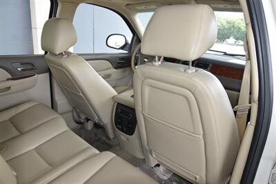 2013 Chevrolet Avalanche LTZ Black Diamond   - Photo 38 - Stafford, TX 77477