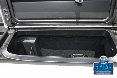 2013 Chevrolet Avalanche LTZ Black Diamond   - Photo 48 - Stafford, TX 77477