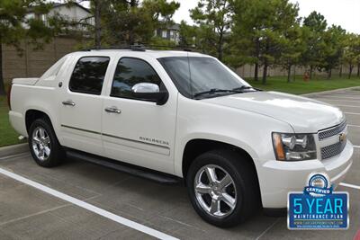 2013 Chevrolet Avalanche LTZ Black Diamond   - Photo 9 - Stafford, TX 77477