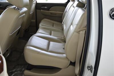 2013 Chevrolet Avalanche LTZ Black Diamond   - Photo 29 - Stafford, TX 77477