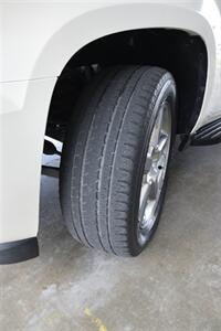 2013 Chevrolet Avalanche LTZ Black Diamond   - Photo 44 - Stafford, TX 77477