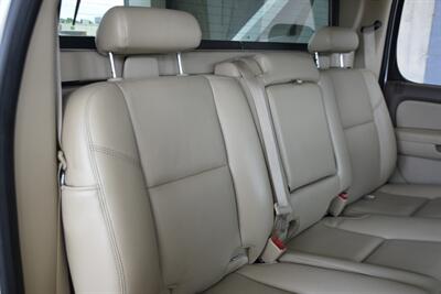 2013 Chevrolet Avalanche LTZ Black Diamond   - Photo 40 - Stafford, TX 77477