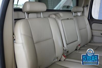2013 Chevrolet Avalanche LTZ Black Diamond   - Photo 40 - Stafford, TX 77477