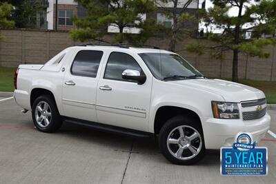 2013 Chevrolet Avalanche LTZ Black Diamond   - Photo 13 - Stafford, TX 77477