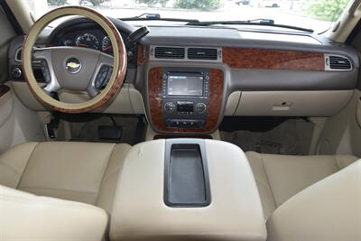 2013 Chevrolet Avalanche LTZ Black Diamond   - Photo 31 - Stafford, TX 77477