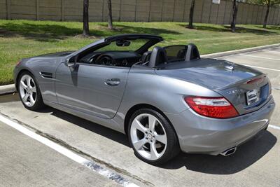2012 Mercedes-Benz SLK 350 CONVERTIBLE 71K LOW MILE BLK INTERIOR NICE   - Photo 11 - Stafford, TX 77477