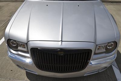 2007 Chrysler 300C HEMI V8 LTHR HTD STS 54K LOW MILES NICE   - Photo 12 - Stafford, TX 77477