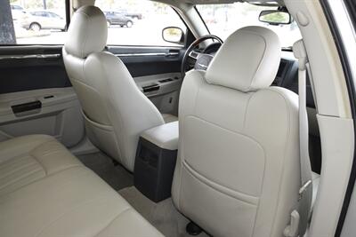 2007 Chrysler 300C HEMI V8 LTHR HTD STS 54K LOW MILES NICE   - Photo 35 - Stafford, TX 77477