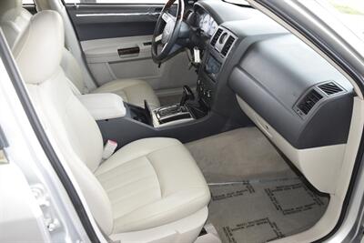 2007 Chrysler 300C HEMI V8 LTHR HTD STS 54K LOW MILES NICE   - Photo 31 - Stafford, TX 77477
