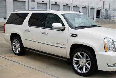 2014 Cadillac Escalade ESV AWD PLATINUM DUAL DVD NAV BK/CAM HWY MILE NICE   - Photo 6 - Stafford, TX 77477