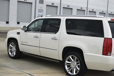 2014 Cadillac Escalade ESV AWD PLATINUM DUAL DVD NAV BK/CAM HWY MILE NICE   - Photo 15 - Stafford, TX 77477